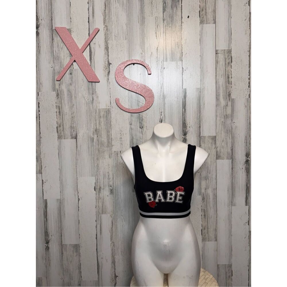 No Boundaries XS Black Babe Crop Tank Top Rose Graphic